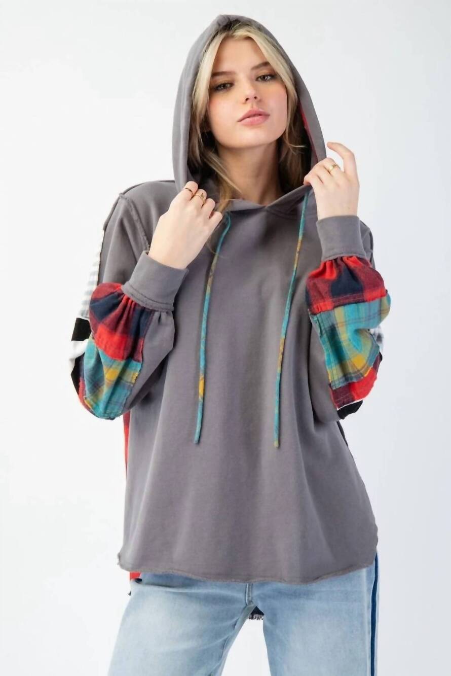 NEW EASEL loose fit pullover hoodie in grey/red plaid